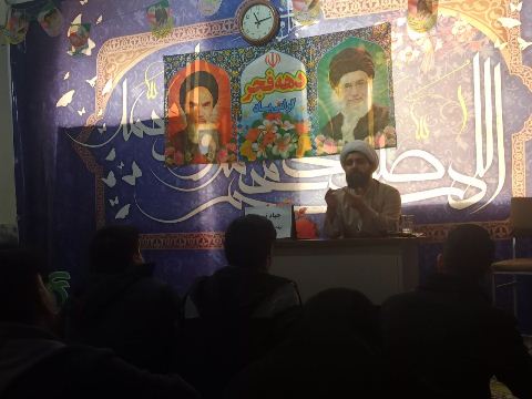 برگزاری جلسه جهاد تبیین با موضوع دستاوردهای انقلاب در شهرستان سرخس